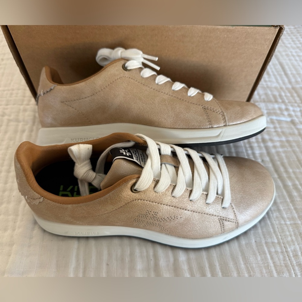 NIB KURU ROAM Sneakers Women’s Size 8